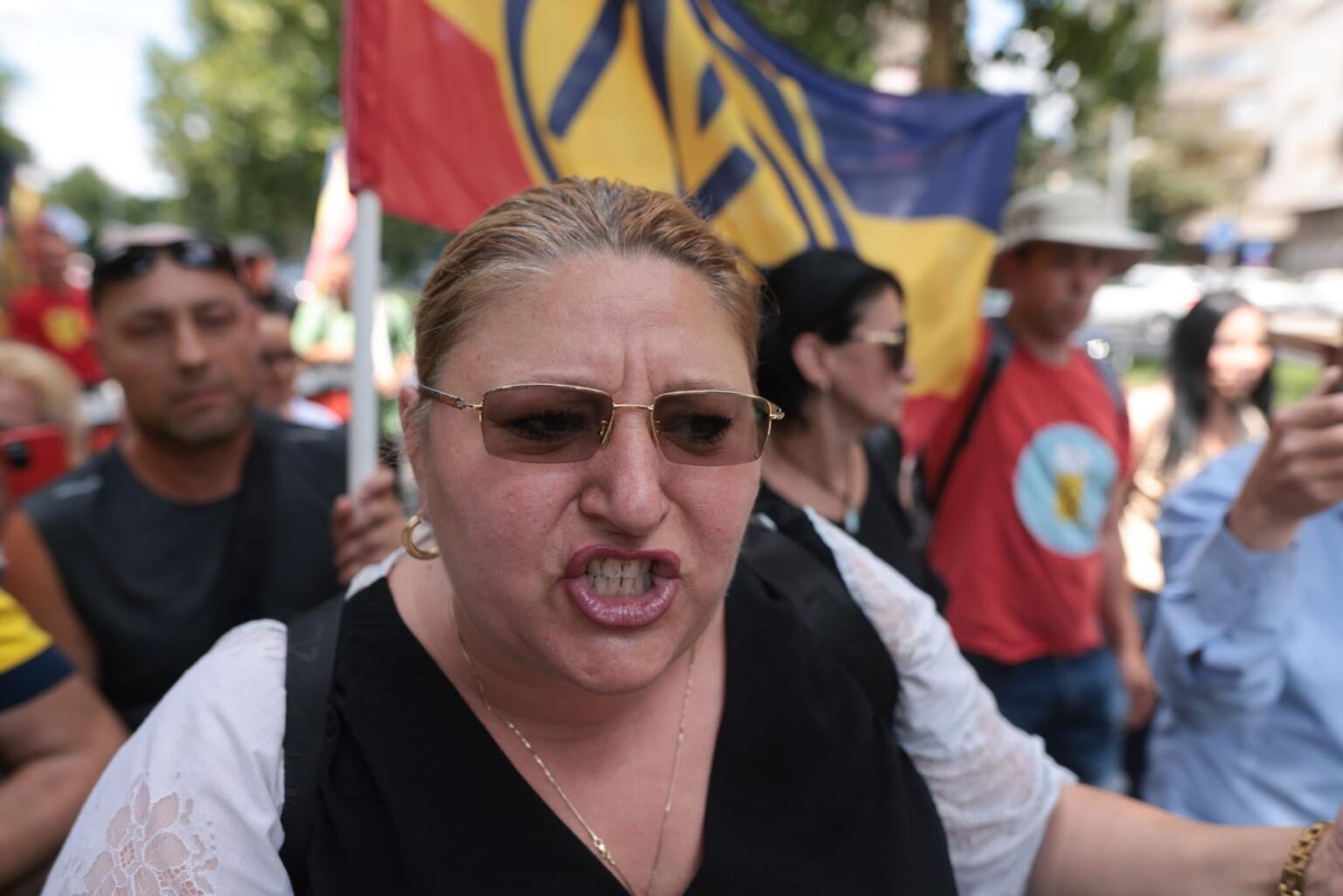 欧州議会はディアナ・ソソアカ氏の免責を解除する手続きを開始した