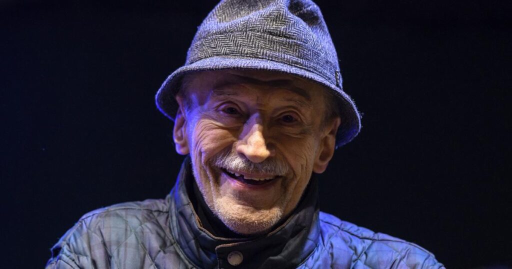 ルベンジュクさんを殺害すると脅迫したのは母親と暮らす46歳の「主権者」2人