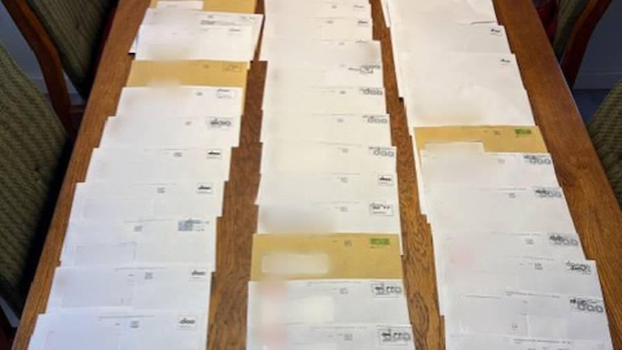 郵便スキャンダル拡大：個人のゴミ箱から50通以上の手紙が見つかる - ダオさんはデンマーク南部の病院で問題が発生した後、データ保護局に報告されたばかりだが、今度はエクストラ・ブラデ氏が自宅のゴミ箱から50通以上の手紙を見つけた国民と話をした。