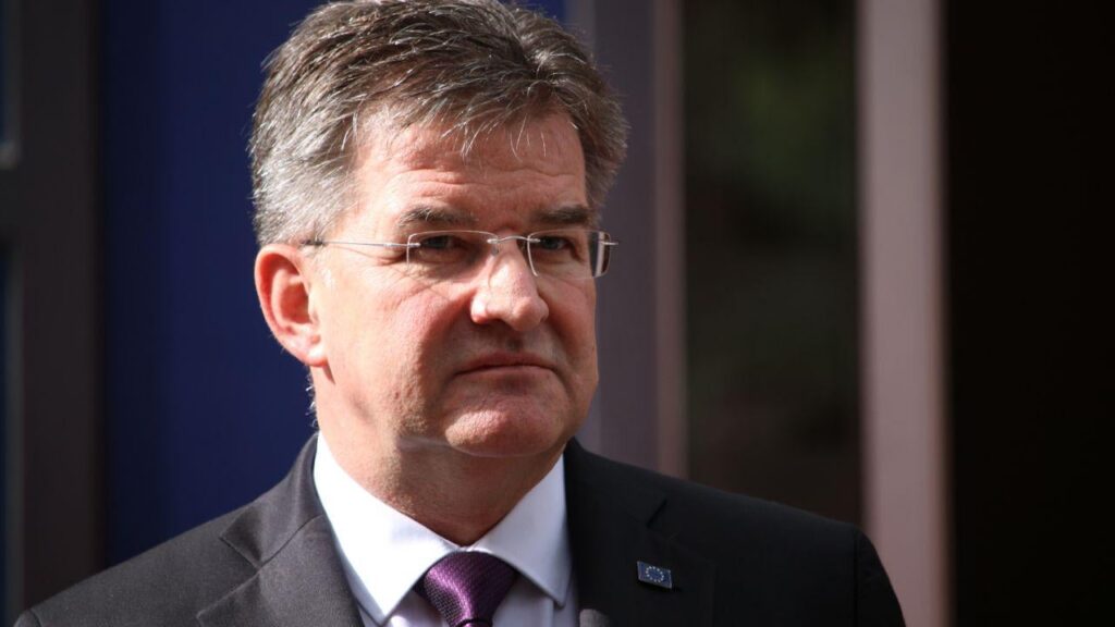 スロバキア首相の最高顧問、エプスタイン容疑で辞任