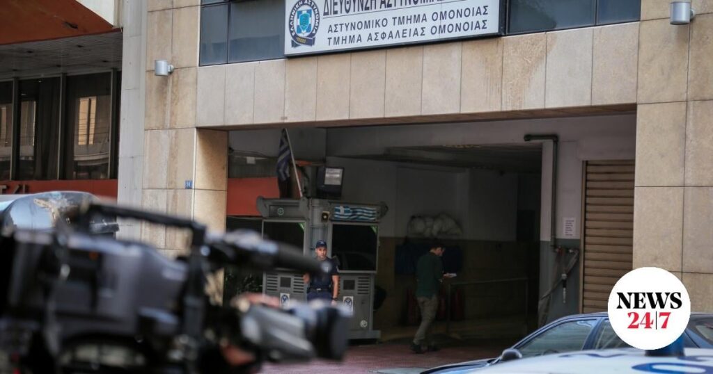 オモニアで：19歳女性への集団強姦で警察官3人が波止場で「反応できなかった」