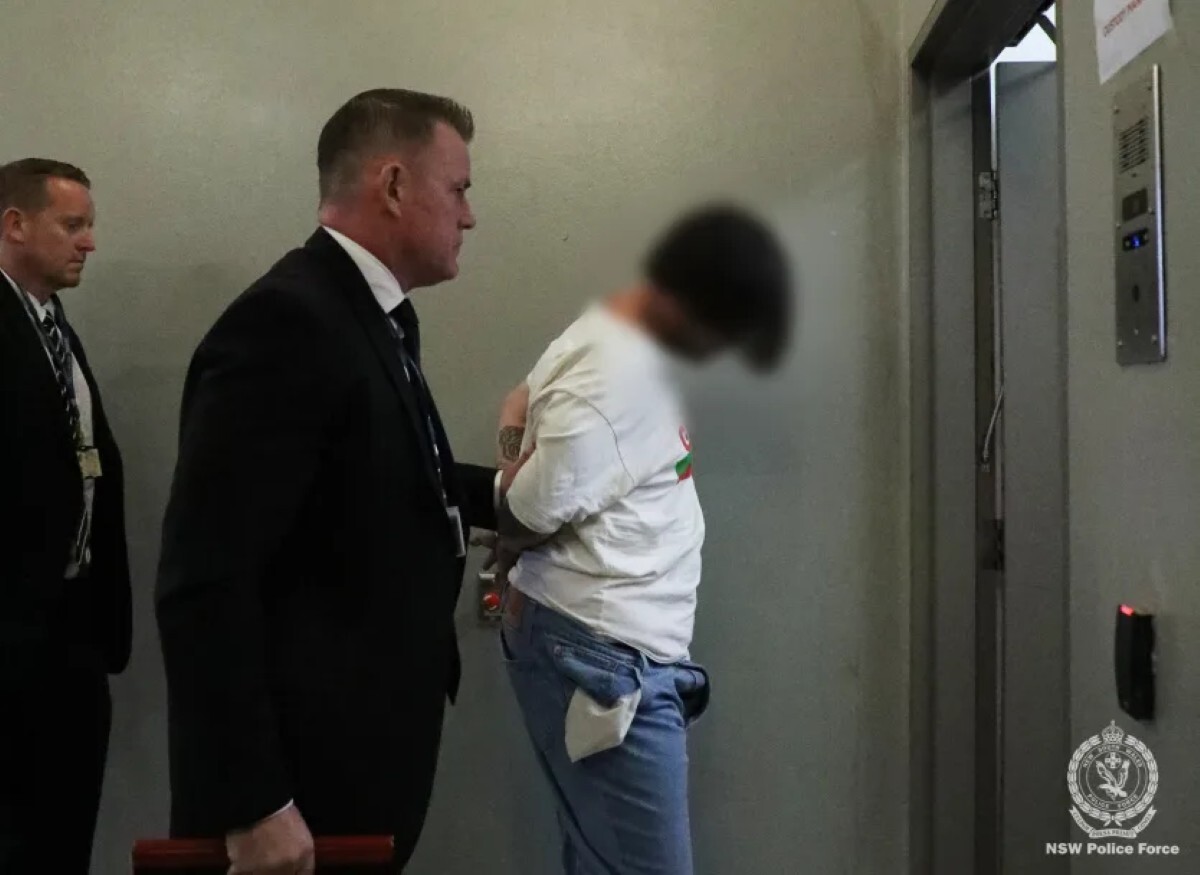 被害者の遺体が発見された後の25日、29歳と24歳の男が逮捕された/NSW Police Force