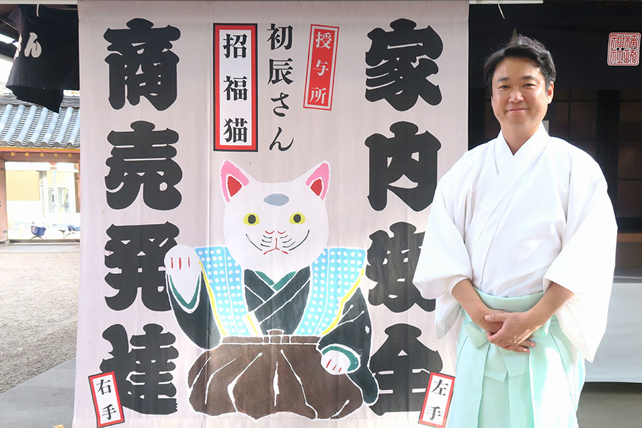 住吉大社の広報を担当する総務部企画課の河野充浩さん