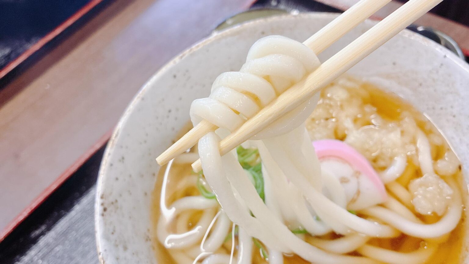 【京都市山科区】駐車場あり！お出汁香るうどんと丼のセットが850円で楽しめる新店食堂（みやこ） - エキスパート - Yahoo!ニュース