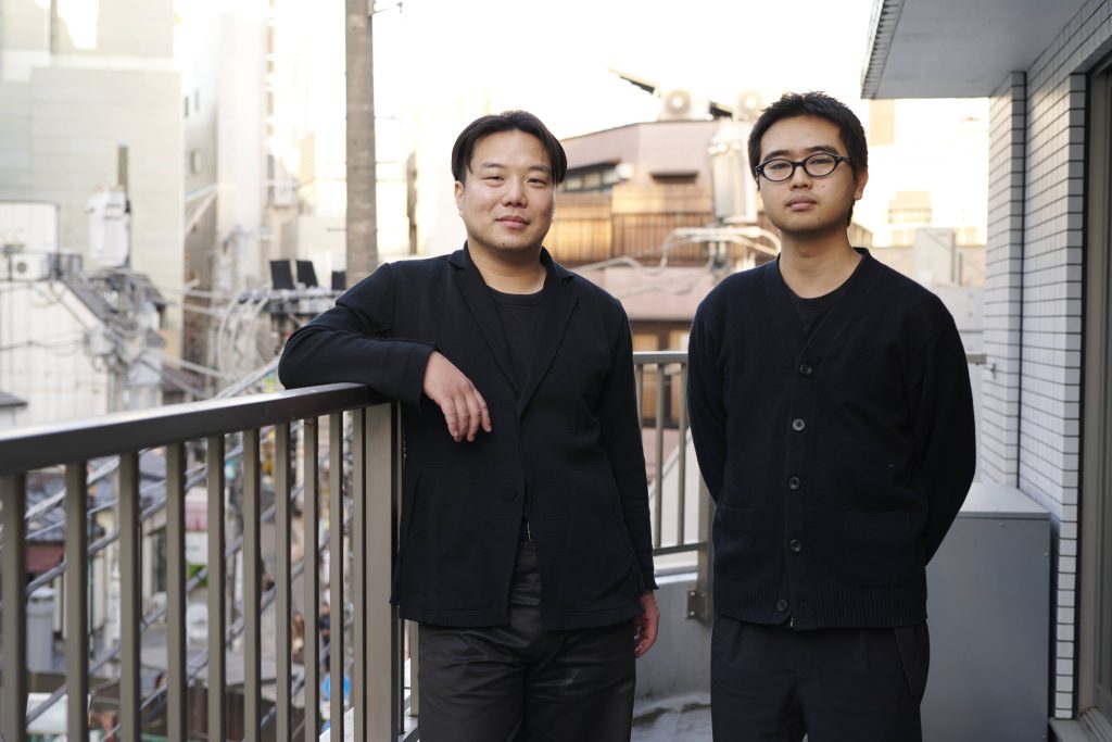 (左)川崎和也/シンフラックス共同創業者 代表取締役CEO<br />
(右)佐野虎太郎/シンフラックス共同創業者 取締役COO