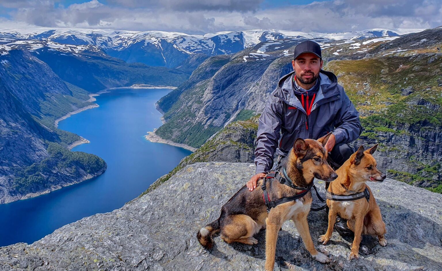 ノルウェー、トロルトゥンガからの別の写真 🇳🇴