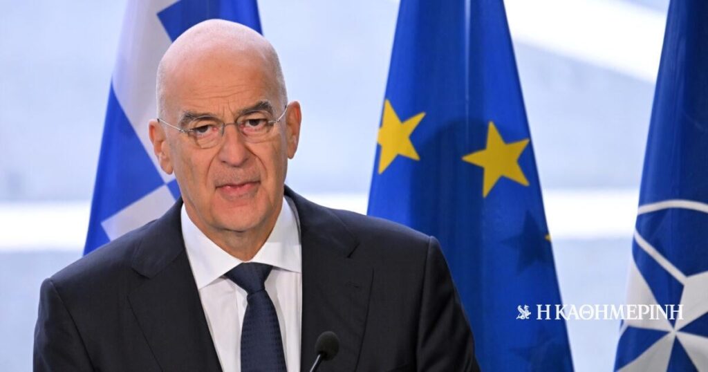 N. デンディアス: 「彼らは兵士のふりをし、私たちは彼らが訓練を受けているふりをします。それで終わりです。」