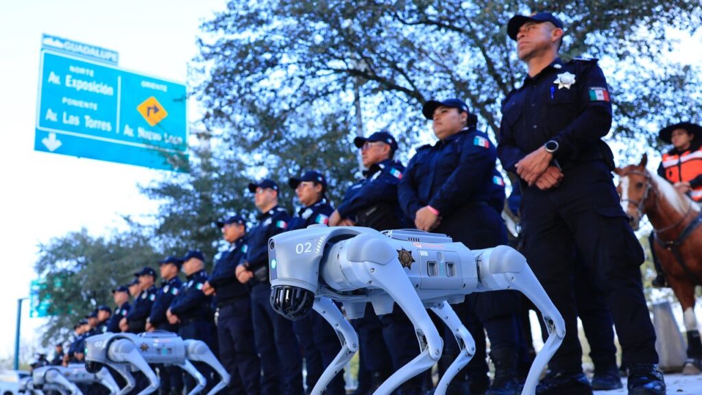 日本代表も戦うメキシコのW杯会場、警備に「ロボット犬」導入へ | WIRED.jp