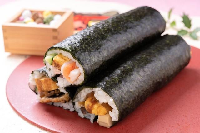 2026年の恵方巻き 経済効果は約729億円 一方で売れ残り→廃棄が約16億5000万円 関大名誉教授が推定