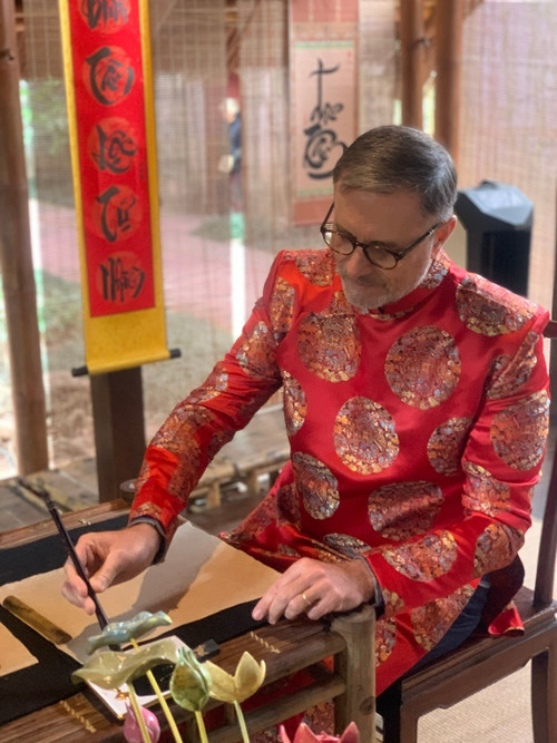 フランス大使とベトナムの新年 z7535485394402-a8dd1083a32aff7623b3920fdddf5710.jpg