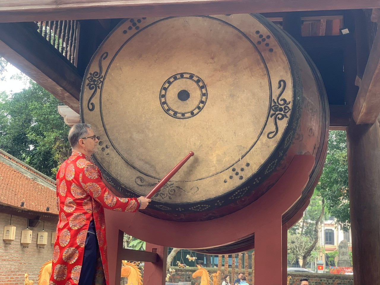 フランス大使とベトナムの新年 z7535485560632-2d59c7eacf85b95df40e9ba0264c4a54.jpg