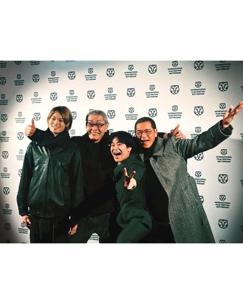 「18年ぶりの渾身作が世界へ」井浦新、満員の映画祭会場で見た“最高の笑顔” | 話題の投稿 | スポーツブル (スポブル) 「18年ぶりの渾身作が世界へ」井浦新、満員の映画祭会場で見た“最高の笑顔” | 話題の投稿 | スポーツブル (スポブル)