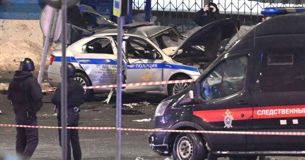 ウクライナ戦争記念日に男性が駅で「爆弾を爆発」させ、モスクワが攻撃に揺れる