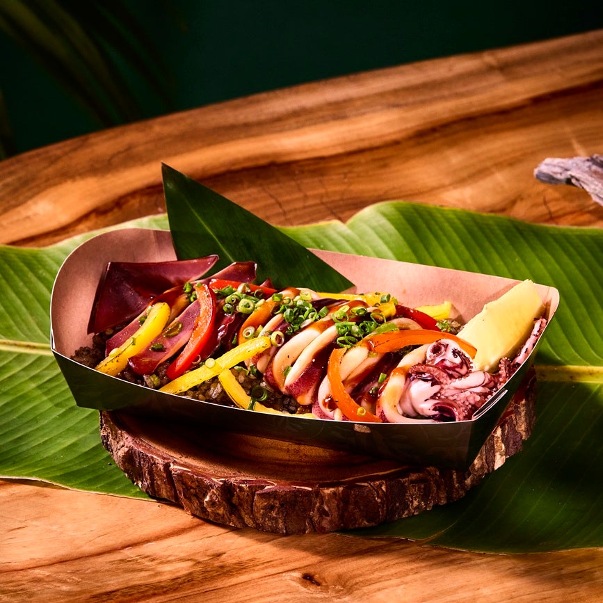 THE WILD イカ墨じゅーしー&フライングスクイッド @WILD BANQUET／提供画像