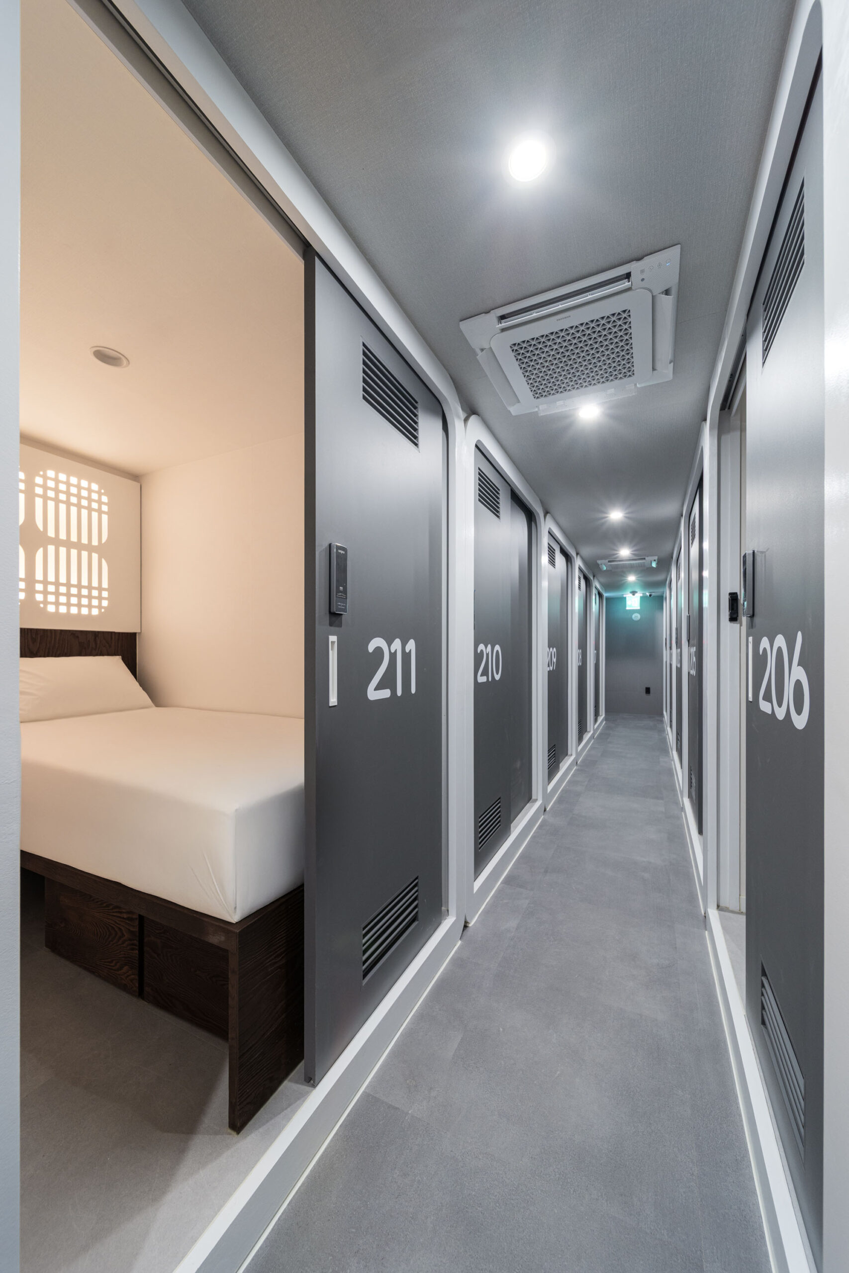 〈ホテル明洞駅（Hotel Myeongdong Station）〉ヨンジュ・リー・アーキテクチャ（Yong Ju Lee Architecture）