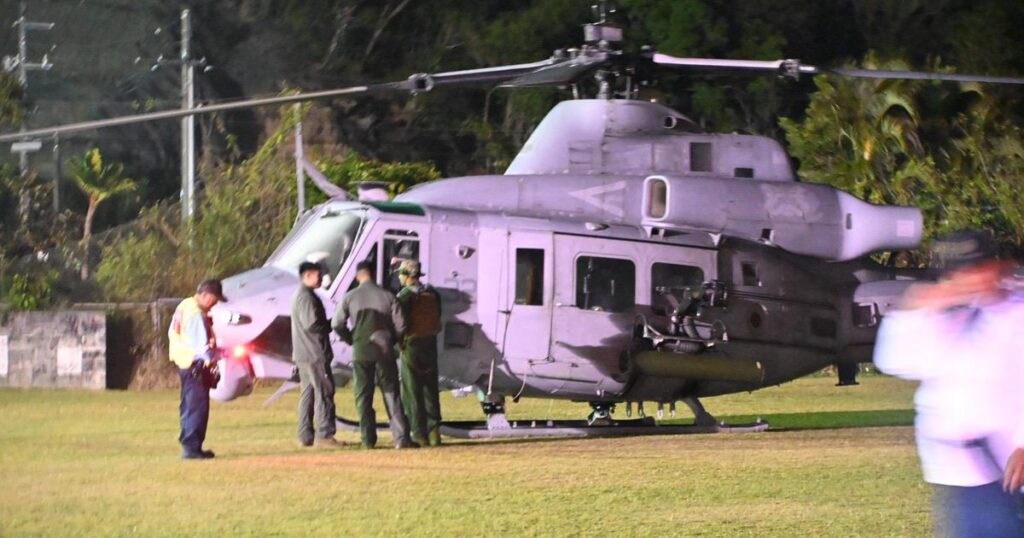 【速報】米軍ヘリが名護市の球場に不時着 少年野球の練習中に 近くに公民館、住宅も【写真多数・動画、地図あり】 - 琉球新報デジタル