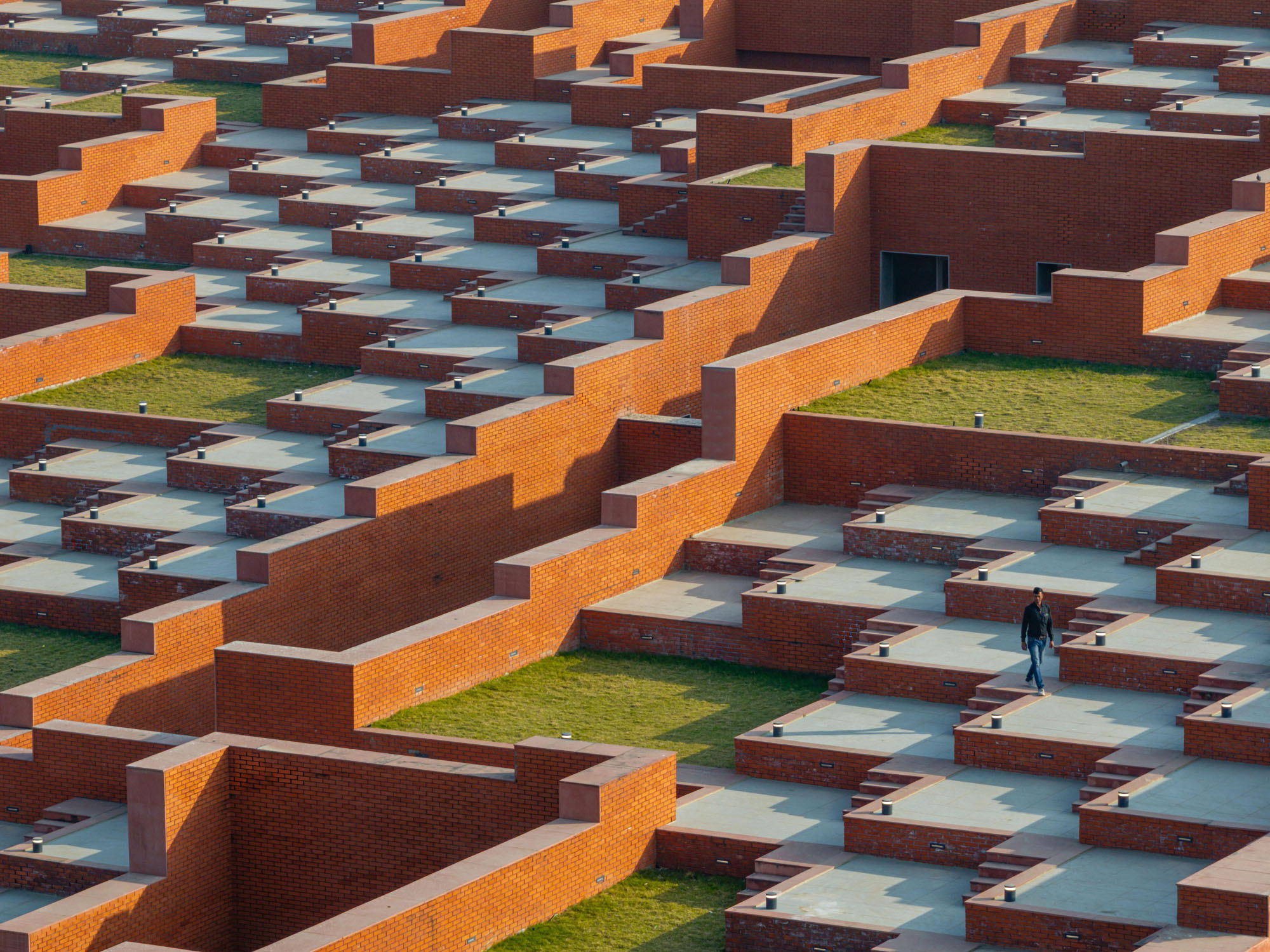 〈プレステージ大学（Prestige University）〉サンジャイ・プリ・アーキテクツ（Sanjay Puri Architects）