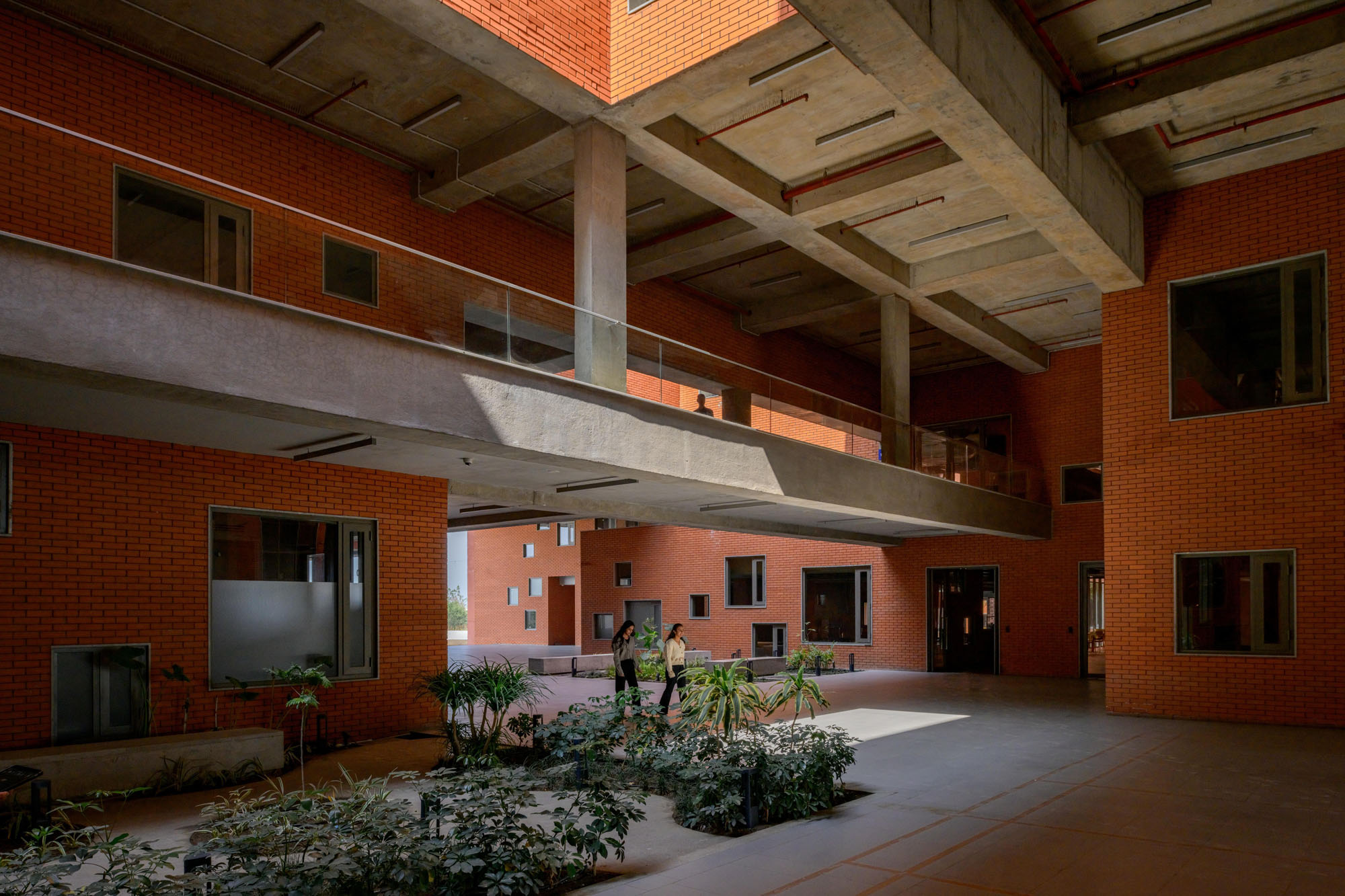 〈プレステージ大学（Prestige University）〉サンジャイ・プリ・アーキテクツ（Sanjay Puri Architects）