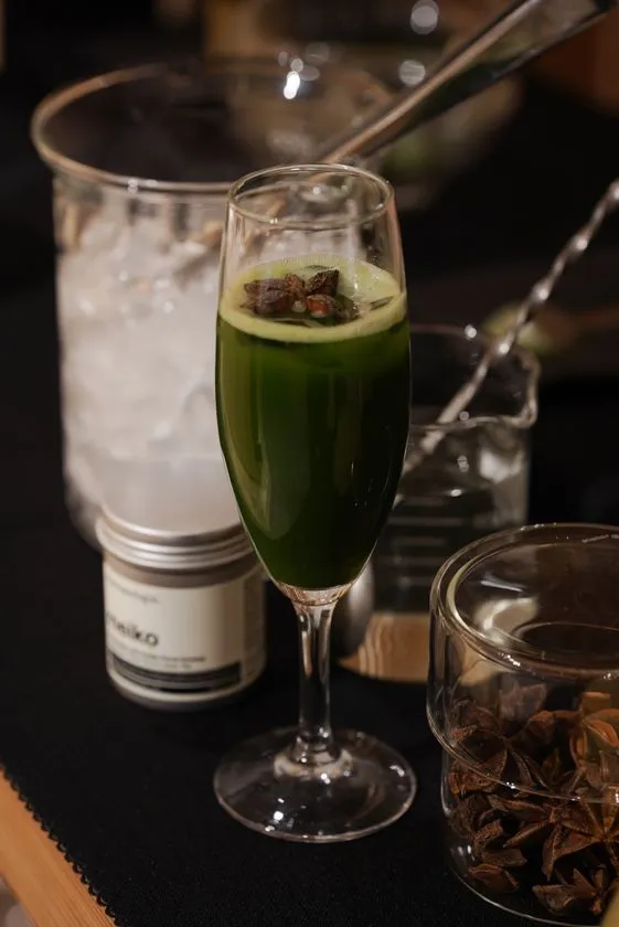 Matchaeologist meiko抹茶カクテル