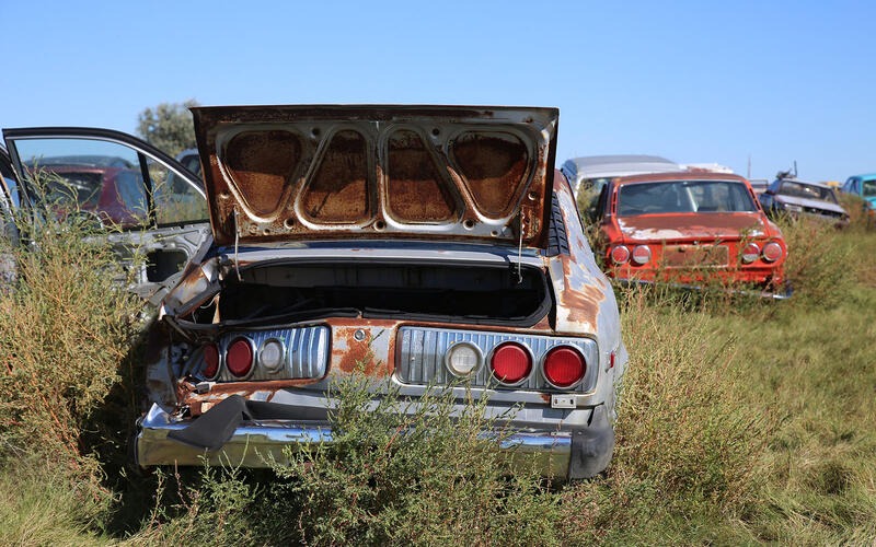 画像・写真 | 米国向けマツダ・サバンナも発見　乾燥した大平原で見つけた日米欧の廃車　40選（中編）　ジャンクヤード探訪記 | AUTOCAR JAPAN