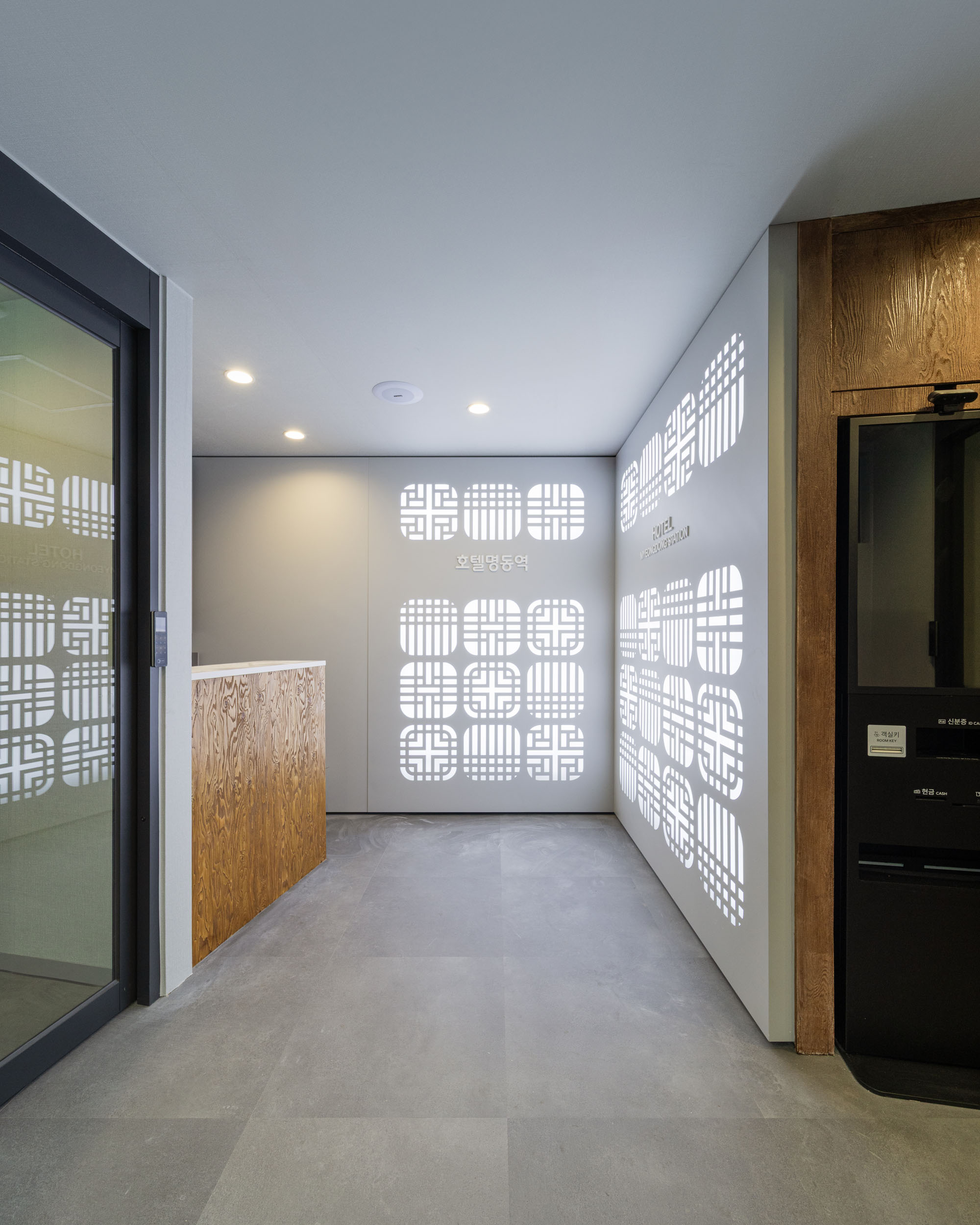 〈ホテル明洞駅（Hotel Myeongdong Station）〉ヨンジュ・リー・アーキテクチャ（Yong Ju Lee Architecture）