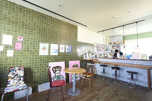 1階はSUISEI COFFEEとして営業。肩肘張らない開放的な雰囲気