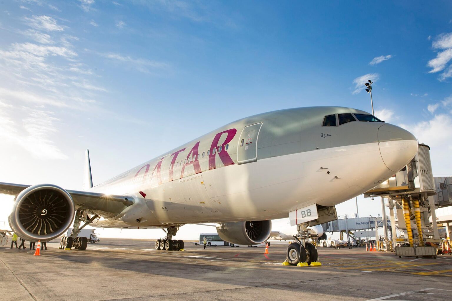 カタール航空機が続々とスペインのテルエル空港に避難 背景には航空保険 | sky-budget スカイバジェット