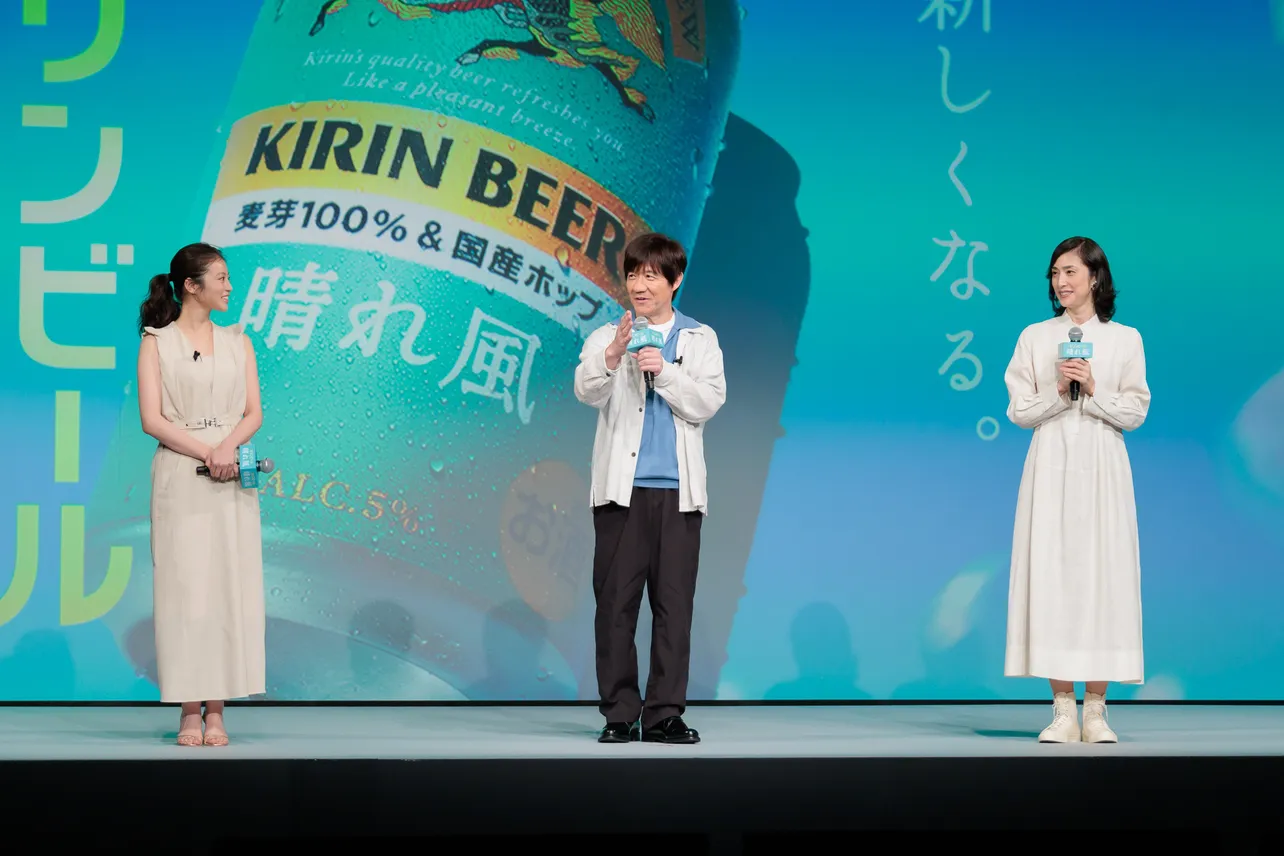 (左から)今田美桜、内村光良、天海祐希