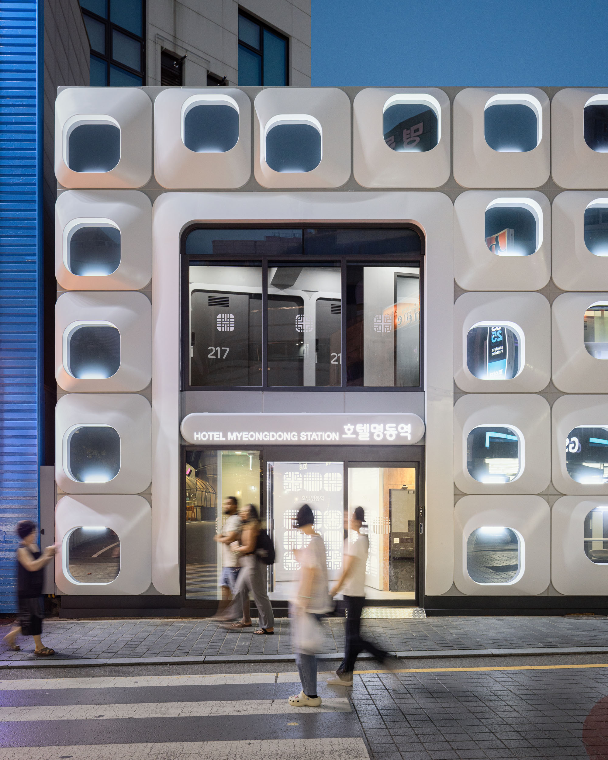 〈ホテル明洞駅（Hotel Myeongdong Station）〉ヨンジュ・リー・アーキテクチャ（Yong Ju Lee Architecture）