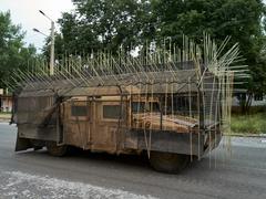 ウクライナ戦争における対ドローンDIY装甲、ますます「マッドマックス」的になる | Business Insider Japan