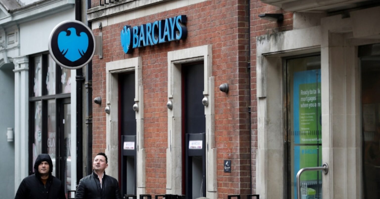 英ＭＦＳ破綻で金融株軒並み下落、銀行損失やプライベートクレジット市場に懸念 | ロイター