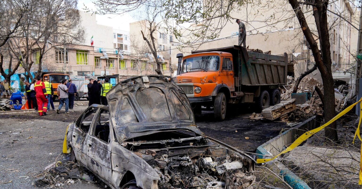 アングル:米国のイラン攻撃、中間選挙を前に試されるMAGAの結束 | ロイター アングル:米国のイラン攻撃、中間選挙を前に試されるMAGAの結束 | ロイター