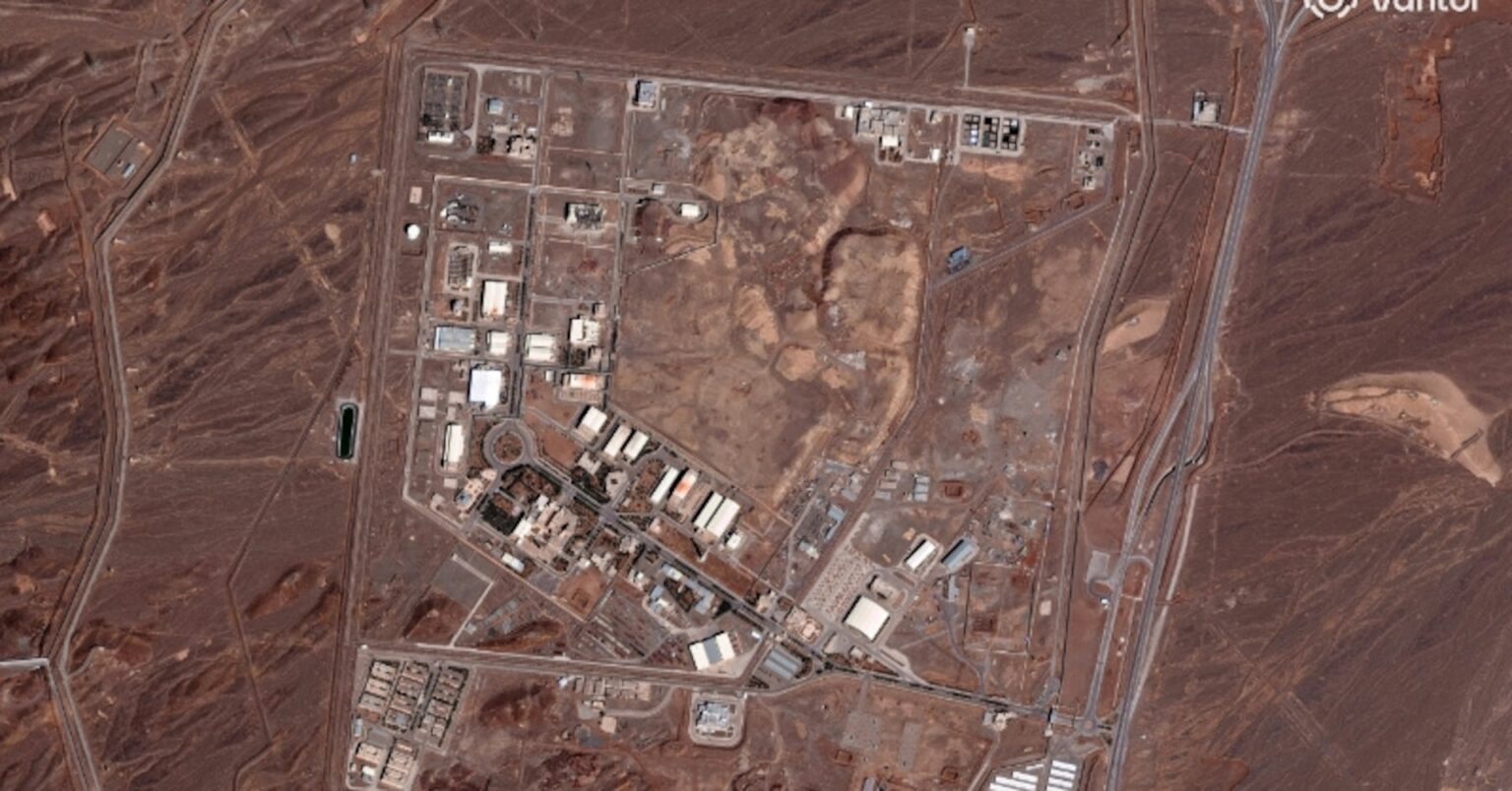 イラン核施設が損傷、衛星画像で確認　米・イスラエルの攻撃開始後 | ロイター