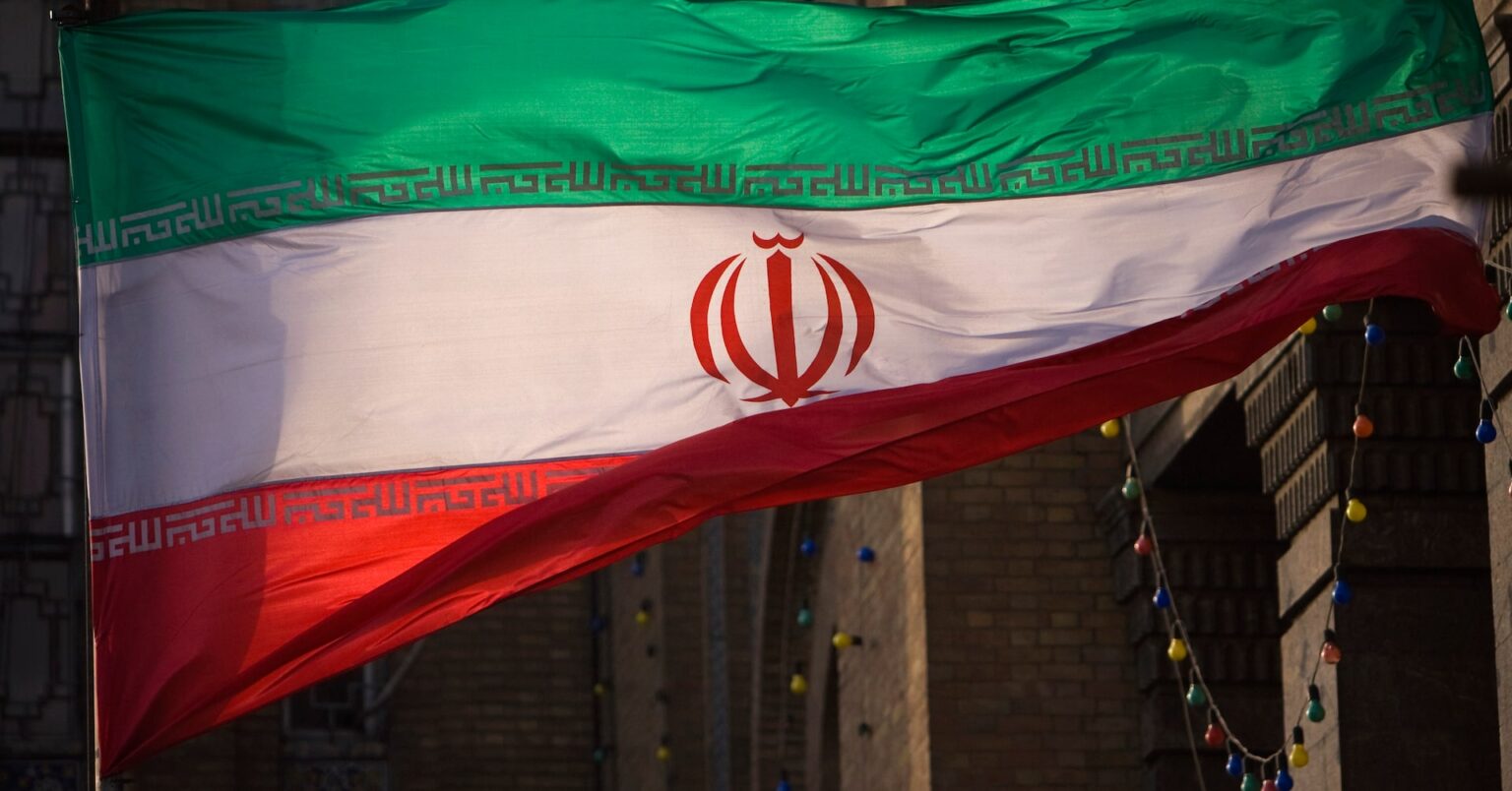 トランプ氏、イランは協議望むも「すでに手遅れ」 指導部消滅 | ロイター トランプ氏、イランは協議望むも「すでに手遅れ」 指導部消滅 | ロイター