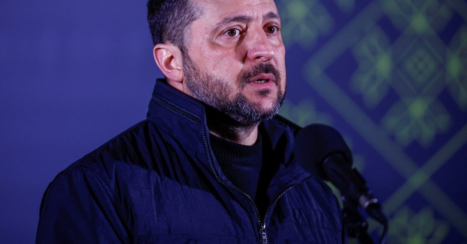 ゼレンスキー氏、湾岸アラブ2カ国首脳と電話会談　防衛協力など協議 | ロイター