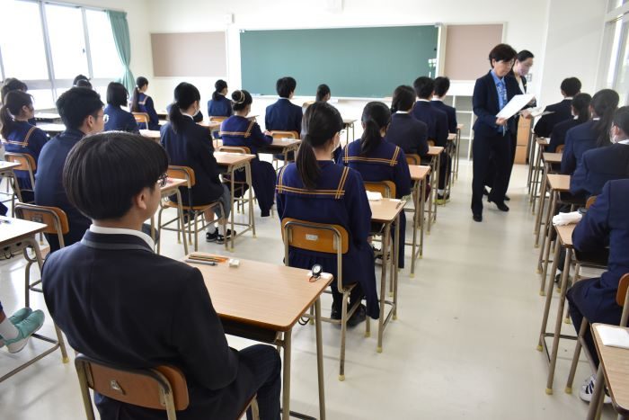 沖縄の県立高校入試が始まる　1万4000人挑む