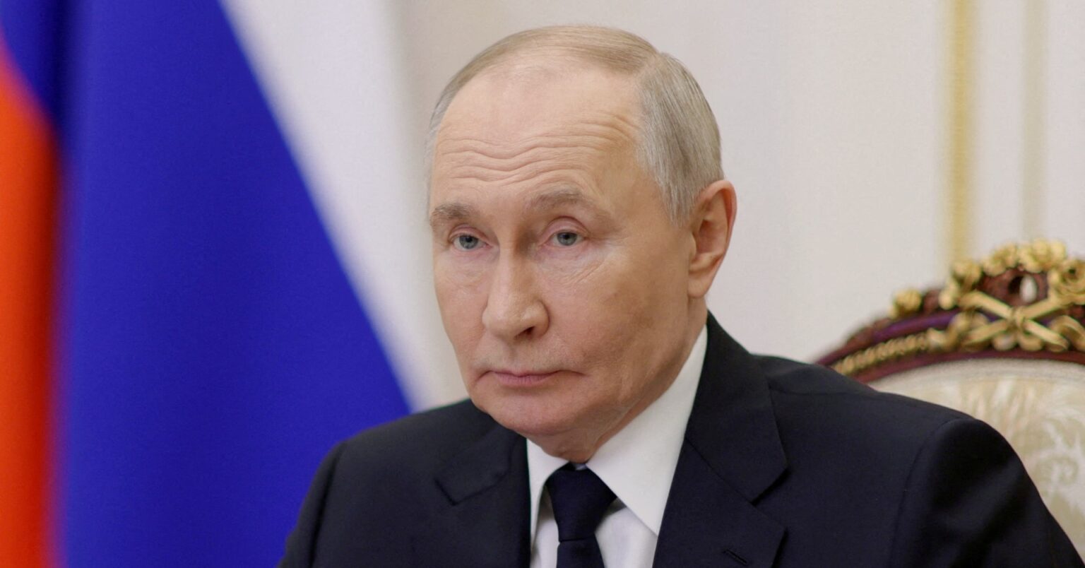 プーチン氏、欧州向けガス供給の即時停止を示唆　ＥＵ禁輸措置に言及 | ロイター