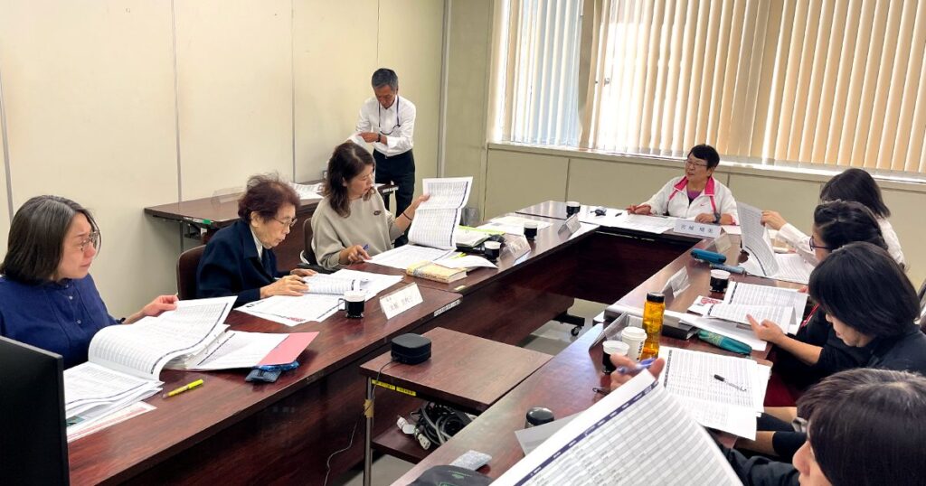 沖縄の女性の歩み　県が記念誌　戦後80年、若手携わり制作進める