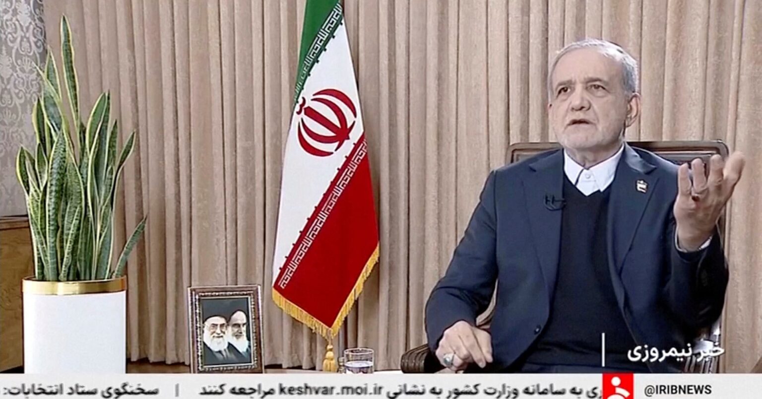 イラン大統領、自身の発言を「敵が誤解」＝国営テレビ | ロイター