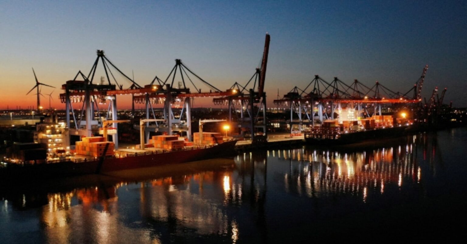 独輸出、1月は前月比－2.3％　24年5月以来の大幅減 | ロイター