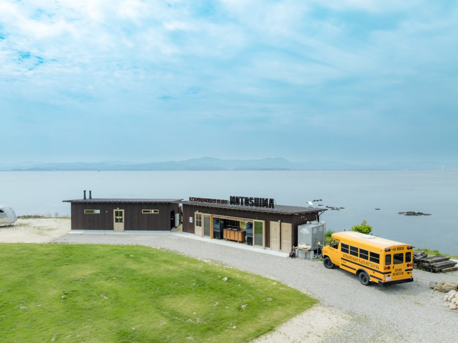 【リゾートグランピングドットコム新掲載】島根の貸切無人島を1日1組で独占するリゾート「EXTRAORDINARY PLACE MOTOSHIMA ～エクストラオーディナリー プレイス モトシマ～」