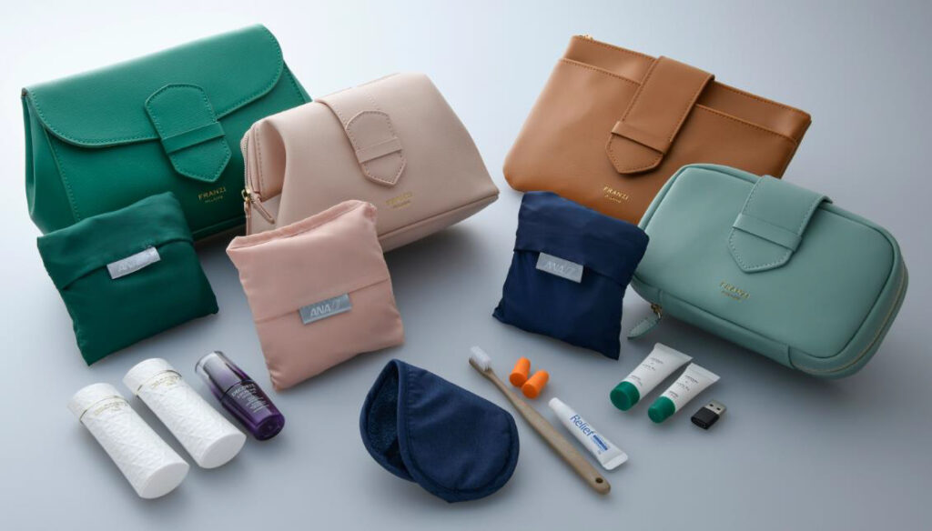 ANA、国際線アメニティキットを4月リニューアル。イタリア名門ブランド「FRANZI」とコラボ – トラベル Watch ANA、国際線アメニティキットを4月リニューアル。イタリア名門ブランド「FRANZI」とコラボ - トラベル Watch