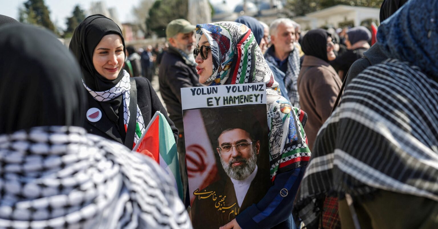 米、イラン新指導者モジタバ師ら巡る情報提供に最大1000万ドルの報奨金 | ロイター
