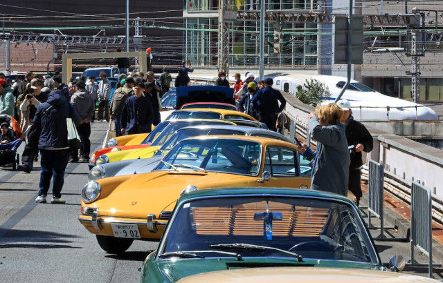 空冷エンジンのポルシェの祭典「LUFT TOKYO」　廃止の高速道路に180台集結