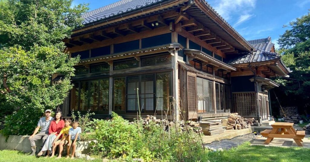 茨城の空き家を300万円で購入した豪日夫婦、2年をかけて夢のマイホームに改修する | Business Insider Japan