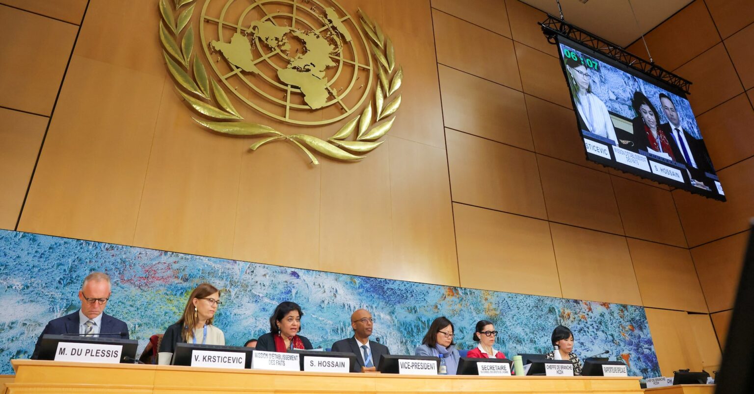 イスラエルの刑務所空爆は戦争犯罪、イラン国内で抑圧強化も＝国連 | ロイター