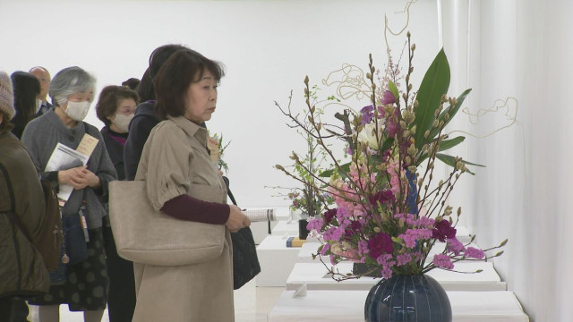 伝統の様式美から独創的まで 春の訪れ感じる「石川県いけばな展」が金沢で開幕(MRO北陸放送)|dメニューニュース(NTTドコモ) 伝統の様式美から独創的まで 春の訪れ感じる「石川県いけばな展」が金沢で開幕
