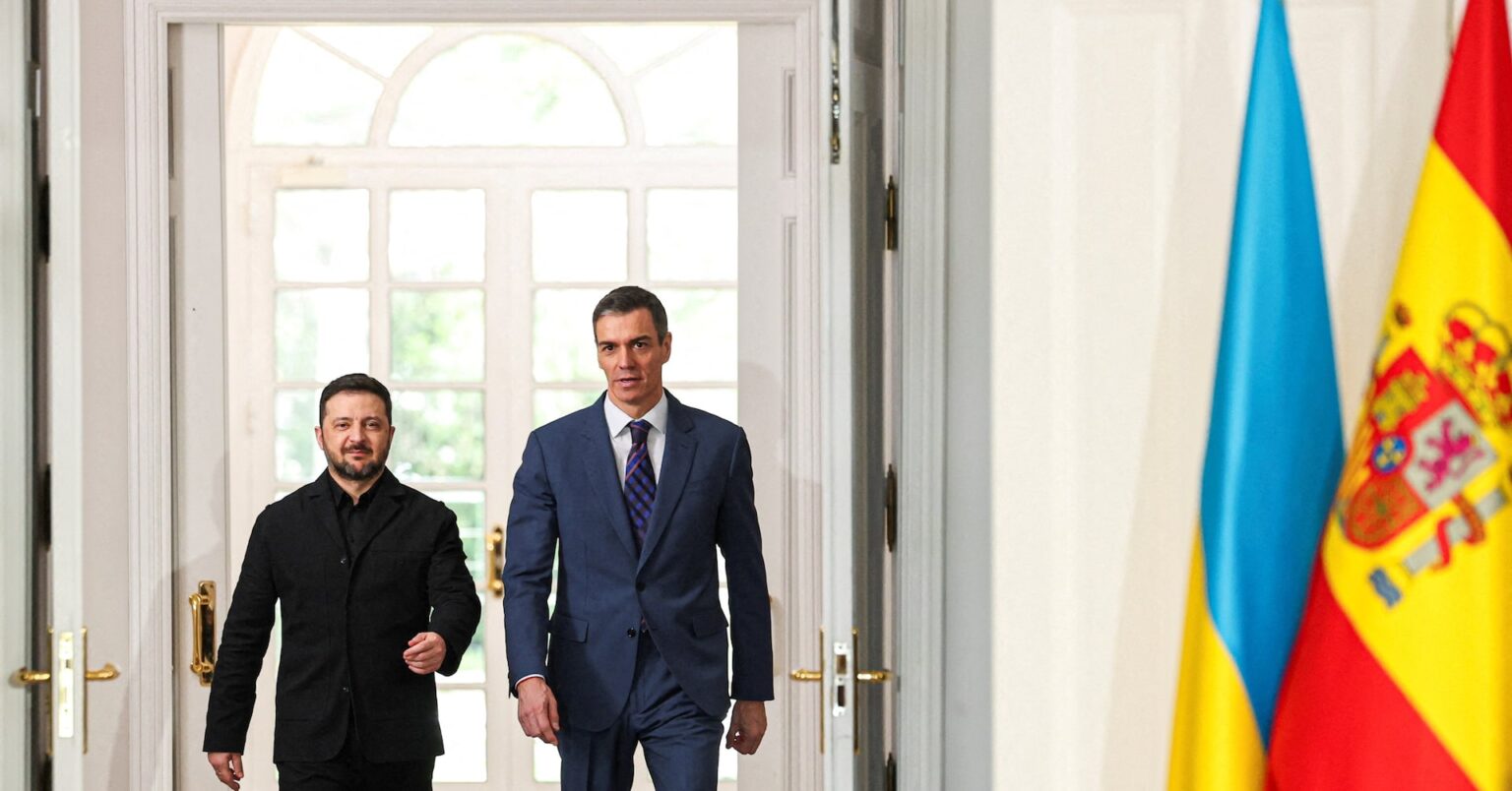 スペイン首相、中東紛争でもウクライナ支援「不変」　装備共同生産へ | ロイター