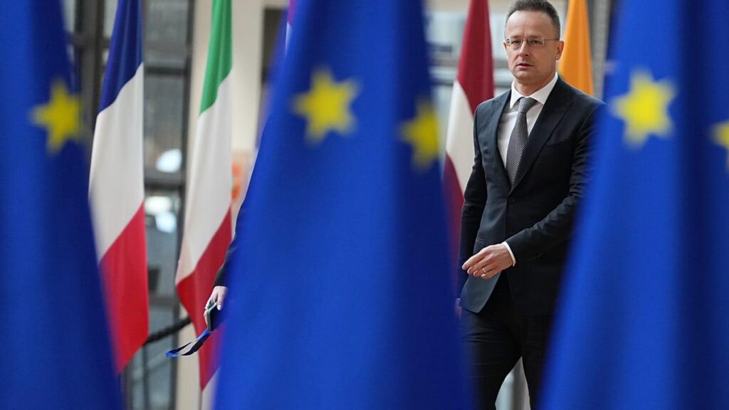 ワシントン・ポスト紙によると、ブダペストは何年にもわたってEUに関する情報をモスクワに伝えてきたという。