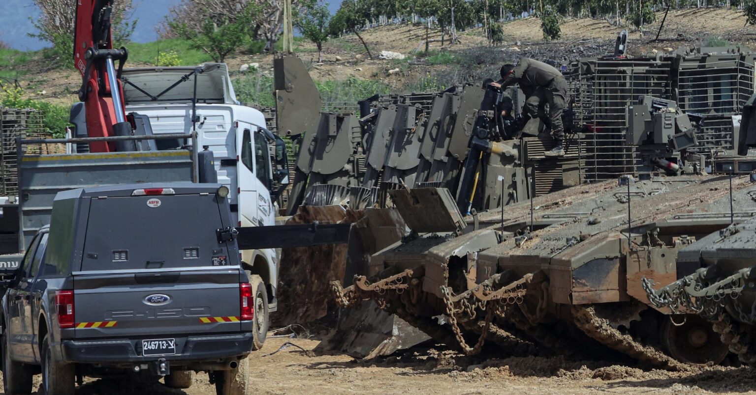 イスラエル、レバノン南部に「緩衝地帯」構想　国防相が占領を明言 | ロイター